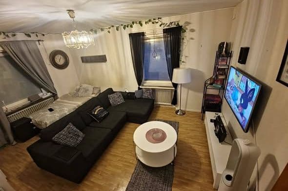 Möblerad 2:a i Hökarängen nära T-bana