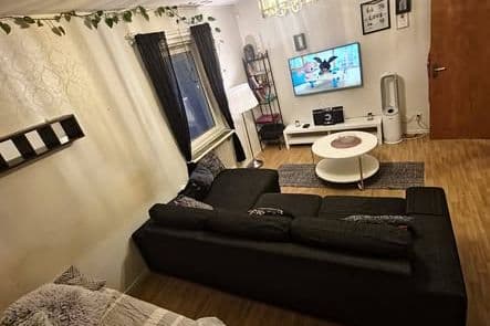 Möblerad 2a i Hökarängen nära T-bana