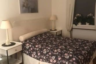 Möblerat rum i Farsta Centrum